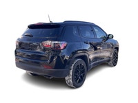 2022 Jeep Compass Altitude I4 4D Sport Utility 4WD 9-Speed Automatic Diamond Black Crystal Pearlcoat... (image 9)