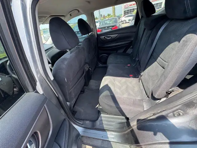 2016 Nissan Rogue SV, AWD, WELL SERVICED, CERTIFIED in Cars & Trucks in London - Image 13