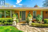 607 EDGEWATER CRESCENT Burlington, Ontario