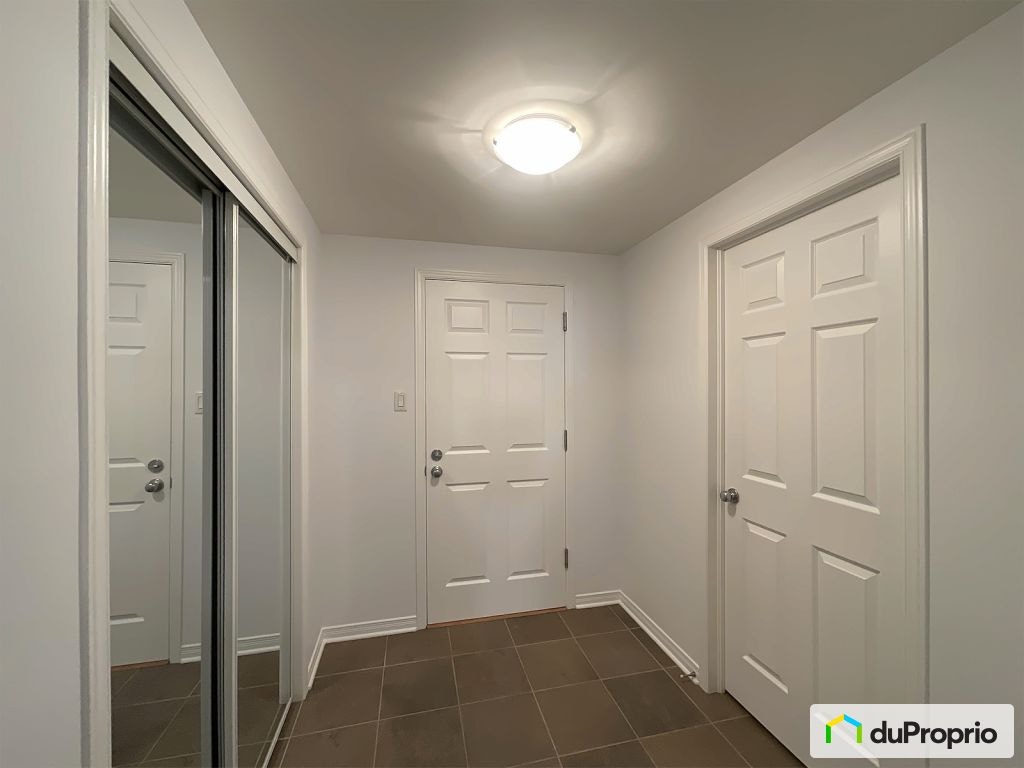 $358,900 - Condominium for sale in Vaudreuil-Dorion — photo 3