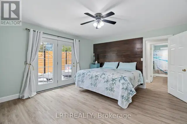 7652 RIVERSIDE DRIVE Lambton Shores (Port Franks), Ontario in Houses for Sale in Grand Bend - Image 19
