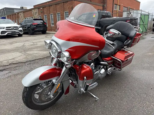 2008 Harley-Davidson CVO Electra Glide Ultra ~ ULTRA CVO ~ 110CI in Sport Touring in City of Toronto - Image 4