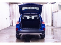 **ONE OWNER - ACCIDENT FREE** 59,060 KM This 2022 Ford Escape AWD Titanium is powered by a 2.0L EcoB... (image 9)