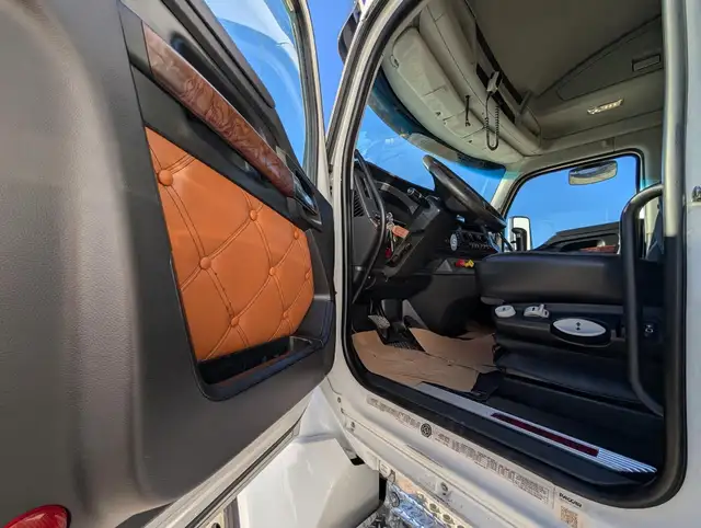 2022 KENWORTH T880 in Heavy Trucks in Moose Jaw - Image 15