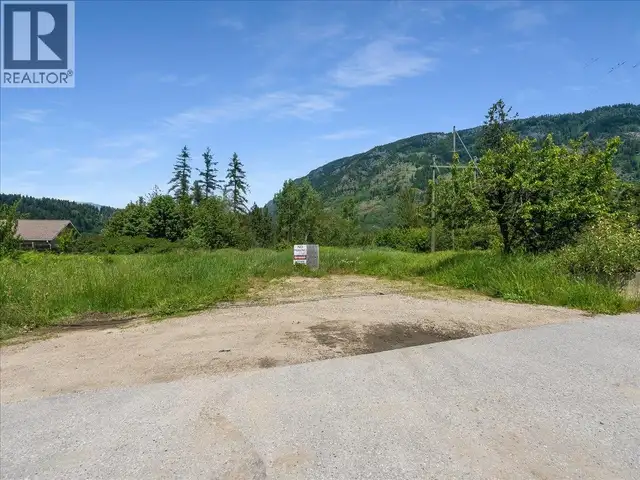 1101 1st Street Lot# Lot A Castlegar, British Columbia in Land for Sale in Nelson - Image 10