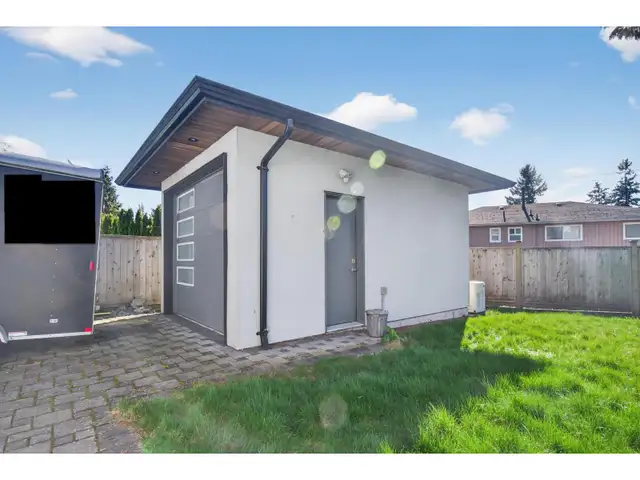 11890 GILMOUR CRESCENT Delta, British Columbia in Houses for Sale in Delta/Surrey/Langley - Image 37