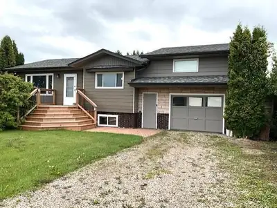 R36//Erickson/Welcome to this inviting 3-bedroom, 2 bath home in Erickson, perfectly located close t...