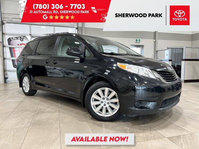 2017 Toyota Sienna LE in Cars & Trucks in Edmonton