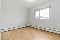 Amenities: Quiet Building • Air Conditioning • City Views Suite & Building: Spacious one-bedroom and... (image 7)