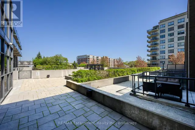 1606 - 1940 IRONSTONE DRIVE Burlington (Uptown), Ontario in Condos for Sale in Oakville / Halton Region - Image 40