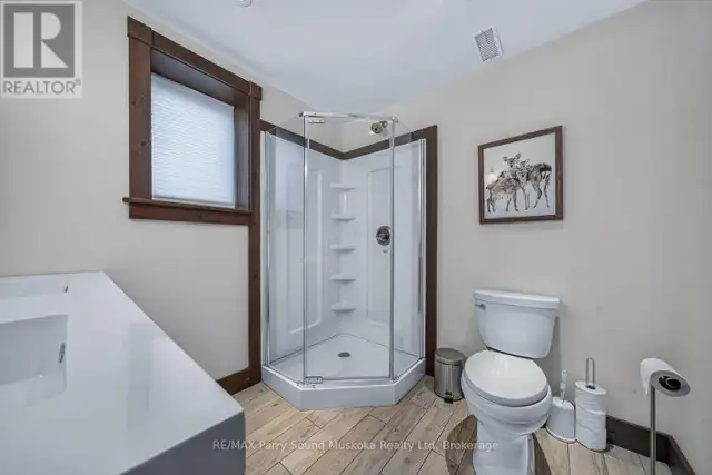 64 MCCORDS ROAD McKellar, Ontario in Houses for Sale in Barrie - Image 34