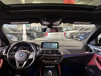 FEATURING : M PERFORMANCE POWERED, XDRIVE AWD, HEADS UP DISPLAY, PANORAMIC ROOF, MULTICOLOUR AMBIENT... (image 9)