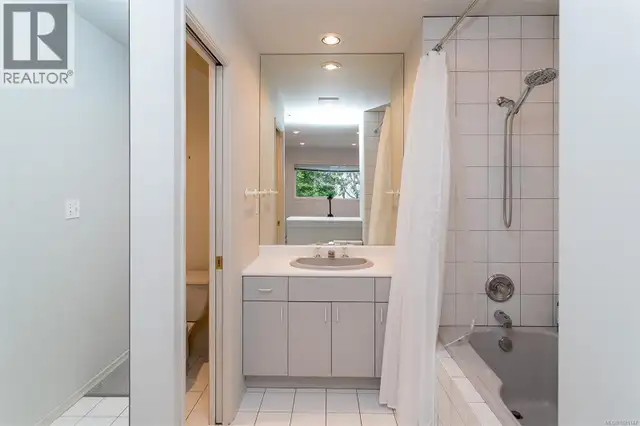 117 Barkley Terr Oak Bay, British Columbia in Houses for Sale in Victoria - Image 36