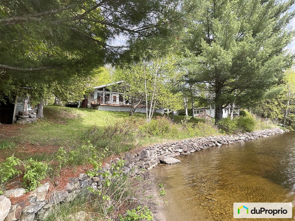 $830,000 - Cottage for sale in Adstock — photo 1