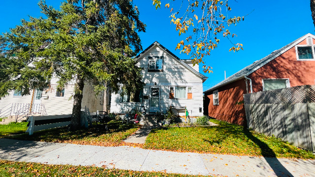 Great duplex for sale in St .Boniface in Houses for Sale in Winnipeg - Image 4