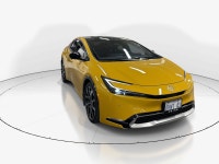 The 2025 Toyota Prius Plug-In XSE Premium is the ultimate combination of cutting-edge hybrid technol... (image 1)