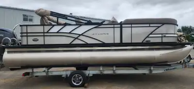 Welcome to Tru-North Yamaha RV & Marine The Sylvan 8522 Mirage Party Fish epitomizes versatility and...