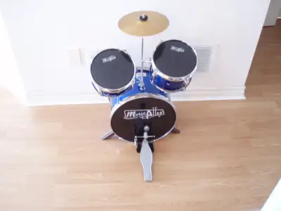 CHILD'S  DRUM SET  --  FOR  AGES  3 - 8, View more
