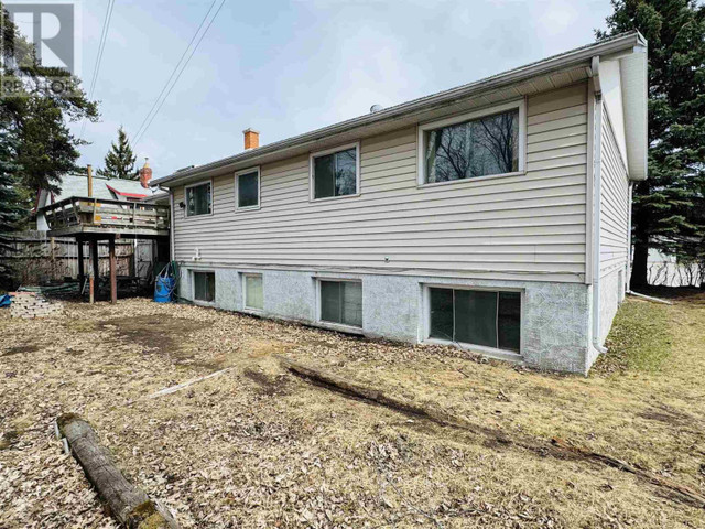 46 Kirkpatrick AVE Dryden, Ontario in Houses for Sale in Thunder Bay - Image 2