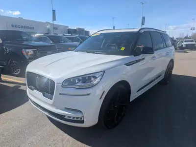 Leather Seats, Cooled Seats, Heated Seats, Trailer Tow Package, Dynamic Handling Package! Full of am...