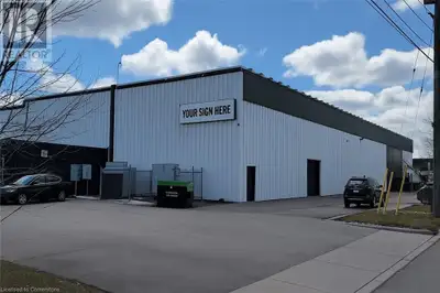 Fantastic light/heavy industrial unit with 25ft+ clear height near the HWY with up to 5 acres of out...