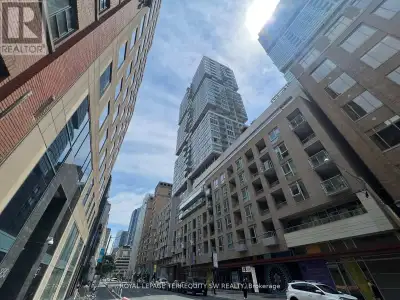 Elevated Urban Living At "Studio On Richmond". Experience A Truly Cosmopolitan Lifestyle In The Hear...