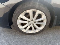 All vehicles come with a full vehicle History Report, ask to see it! 2015 Honda Accord touring featu... (image 7)