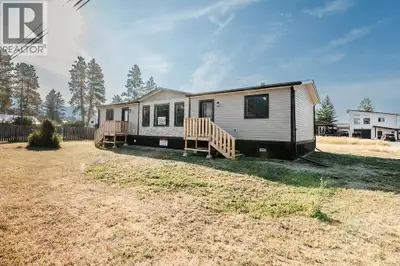 Beautiful new home offering modern comfort and convenience. This freshly built property features thr...