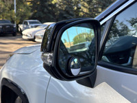 This Toyota Rav4 Hybrid XSE delivers a Gas/Electric I-4 2.5 L/152 engine powering this Unknown/ Othe... (image 5)