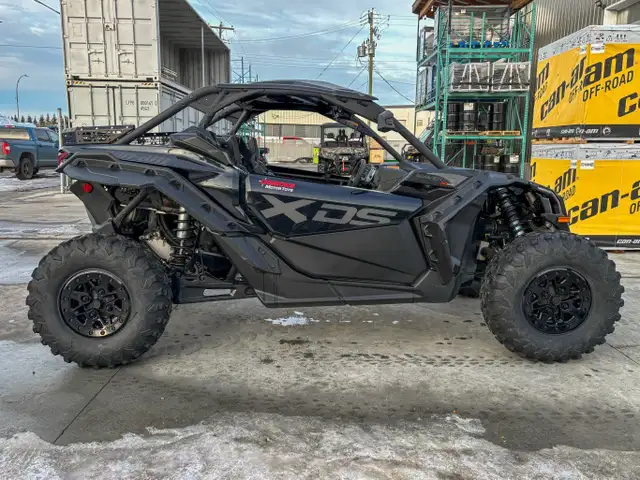 2025 Can-Am Maverick X3 X ds TURBO RR Triple Black in ATVs in Edmonton - Image 9