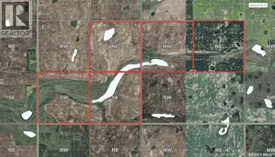 Located northwest of Duval in the RM250 Last Mountain Valley, this 5-quarter block offers 792.8 tota...
