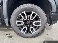 The robust 6.2L ECOTEC3 V8 engine, delivering an impressive 420 hp and 460 lb-ft of torque, defines... (image 8)