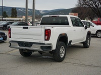 2022 GMC Sierra 3500HD SLE Built for hard work and heavy loads this 2022 GMC Sierra 3500HD SLE with... (image 4)