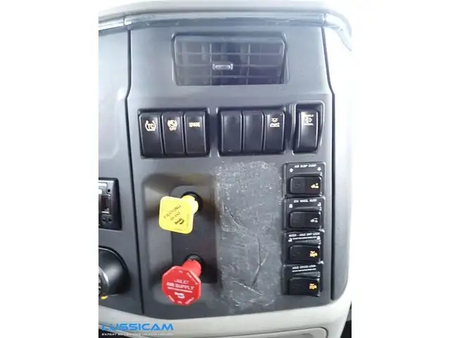 2019 Peterbilt 579 in Heavy Equipment in Longueuil / South Shore - Image 19