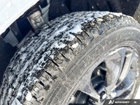 This Dodge Durango has a durable Regular Unleaded V-6 3.6 L/220 engine powering this Automatic trans... (image 9)