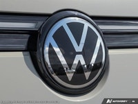 This Volkswagen Tiguan delivers a Intercooled Turbo Regular Unleaded I-4 2.0 L/121 engine powering t... (image 8)