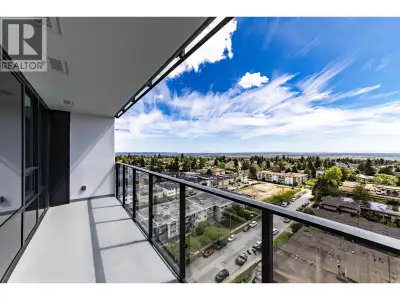 Luxury Brand new Junior 2- bedroom home by Intracorp, located in the heart of Metrotown. Offers 8'8...