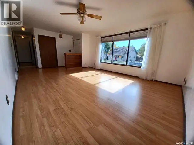 113 5th AVENUE Gravelbourg, Saskatchewan in Houses for Sale in Moose Jaw - Image 13