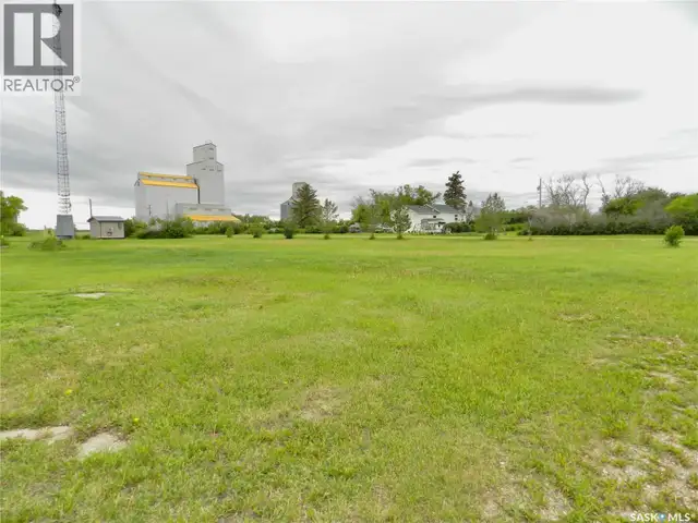 1234 Brownlee STREET Tuxford, Saskatchewan in Land for Sale in Moose Jaw - Image 2