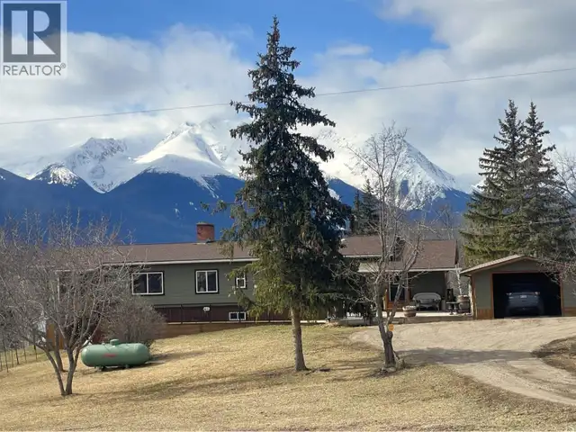 6035 OLD BABINE LAKE ROAD Smithers, British Columbia in Houses for Sale in Smithers - Image 3