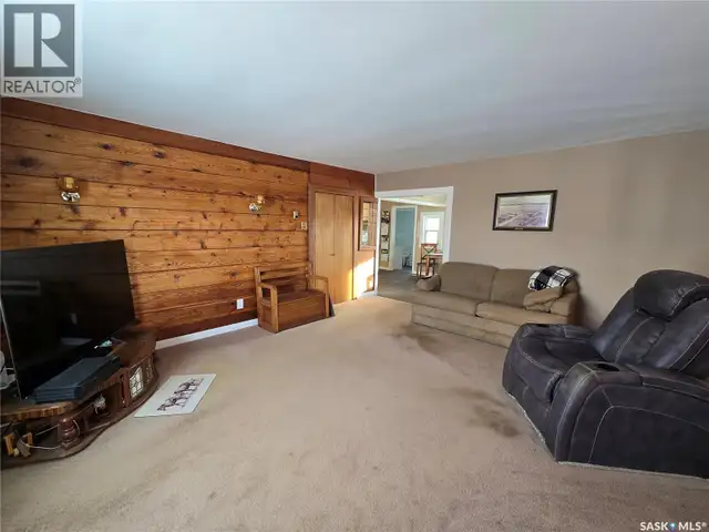 Olson Acreage Excelsior Rm No. 166, Saskatchewan in Houses for Sale in Swift Current - Image 10