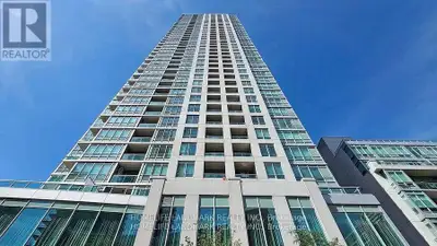 Tridel Leeds Certified Building. Great Layout One Bedroom + Den Suite In Luxury Verve Community. 24...