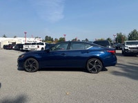Featuring All Wheel Drive and a comprehensive suite of advanced safety technologies, this 2023 Nissa... (image 3)