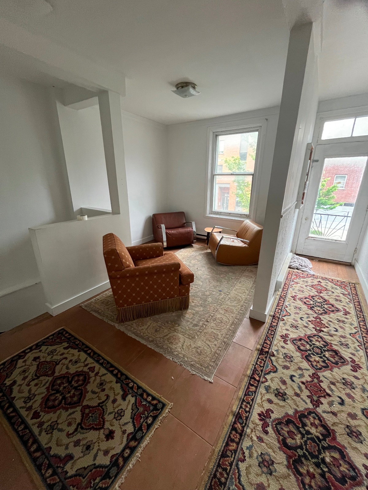 6 1/2 . 3 bdrm Mile-x/Little Italy. 2200.00 — photo 1