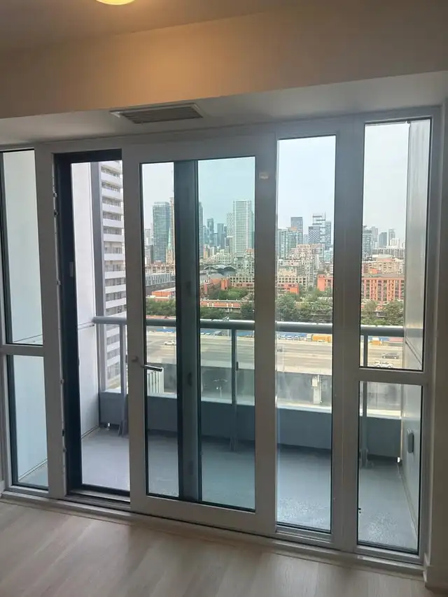 Brand New 1 Bed Condo on Queens Quay Toronto