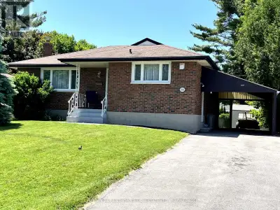Charming All-Brick Bungalow in a Prime Location! Welcome to this beautifully maintained all-brick bu...