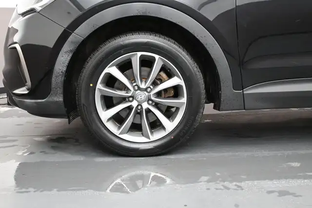 2017 Hyundai Santa Fe PREFERRED HEATED SEATS | BACKUP CAMERA | A in Cars & Trucks in Dartmouth - Image 5