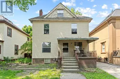 Welcome to 691 Windermere, amazing 2 ½ story home in the heart of Walkerville on a 40x95 lot, just s...