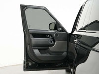 This 2020 Land Rover Range Rover 5.0L V8 Supercharged HSE is a local Ontario vehicle that combines t... (image 7)