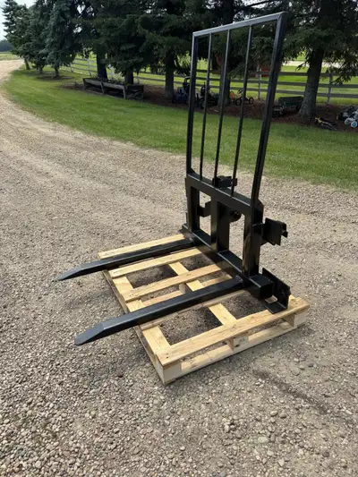 Pallet forks for John Deere Loader, View more